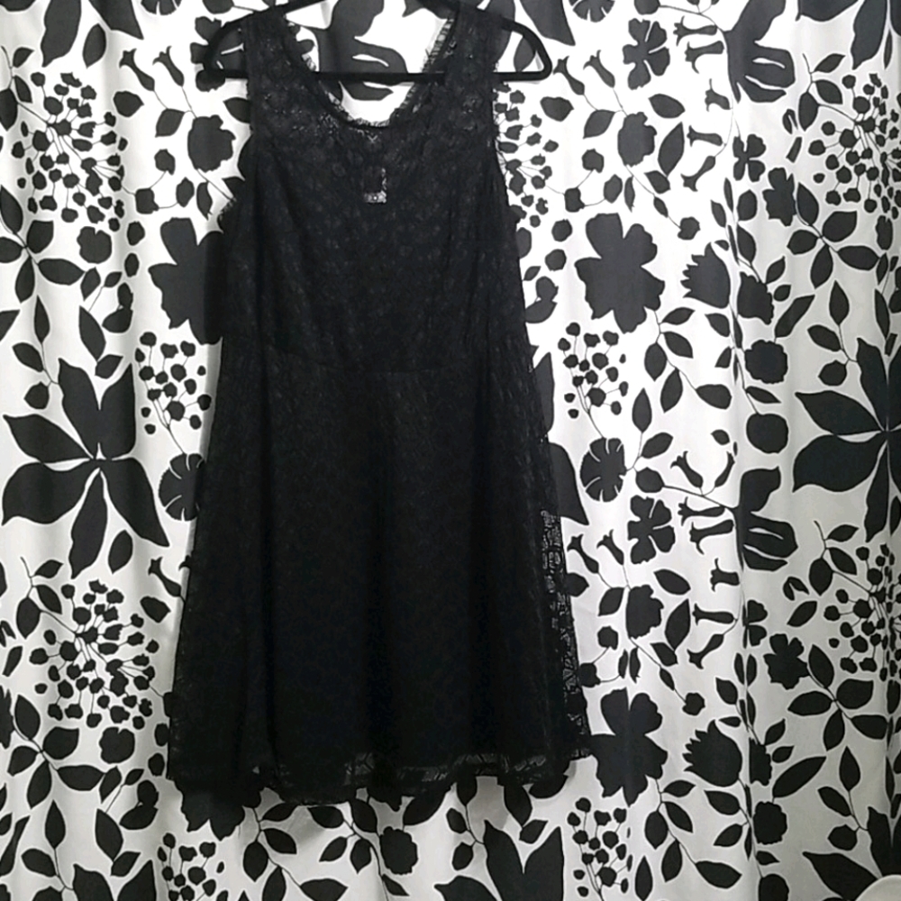 Black lace dress 1X.